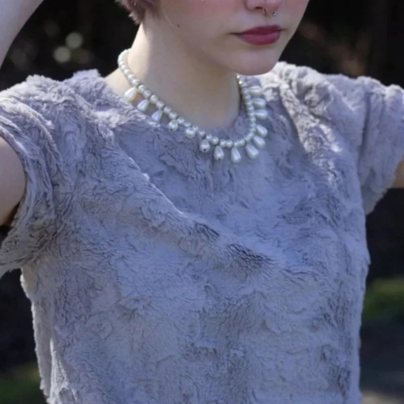 Anthropologie Leifsdottir Gray Faux Fur Short Sleeve Top Size Small Petite - Picture 3 of 5